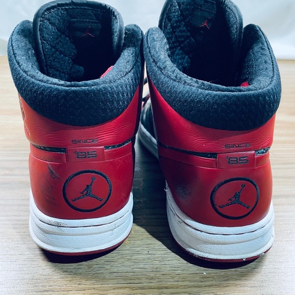 Jordan Men Basketball Shoes Perforated Leather Size 10‎ Alpha 1 Bred 392813-001 main image 10